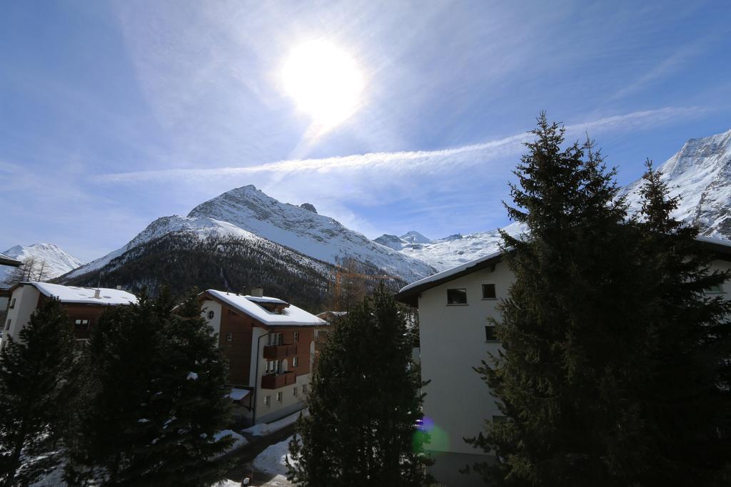 Everest Saas-Fee Room photo